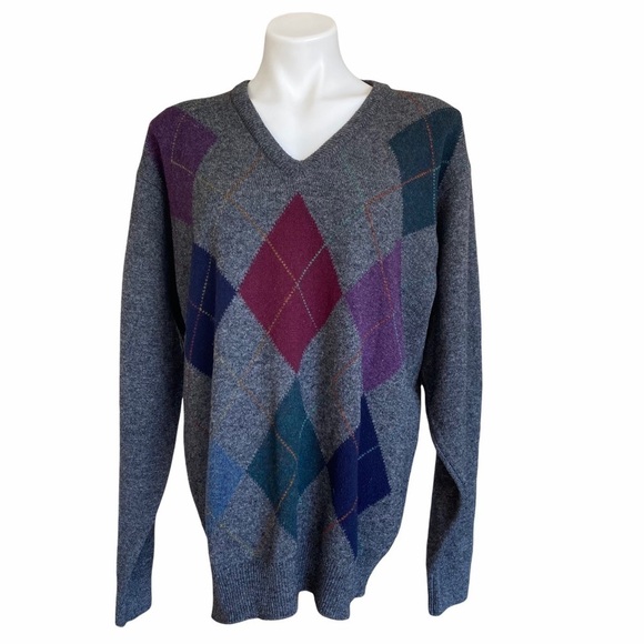 L.L. BEAN * Vintage Mens Argyle V-Neck Wool Charcoal Gray Sweater Size M Tall - Picture 4 of 7